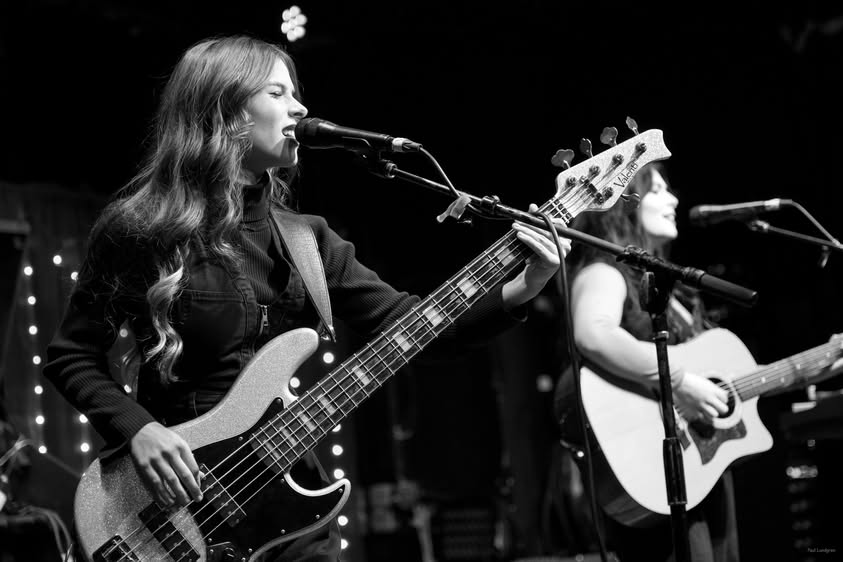 Burney Sisters in concert